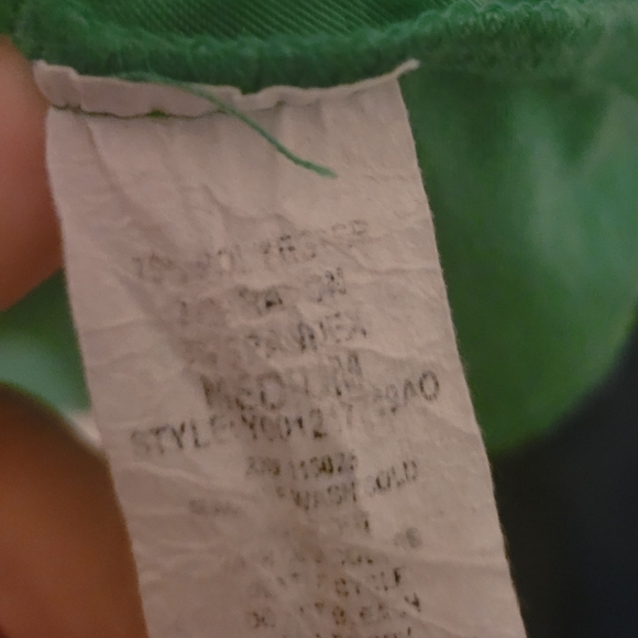 St. Patrick's Day maternity tee shirt green - gold clover Irish gold - Picture 2 of 5